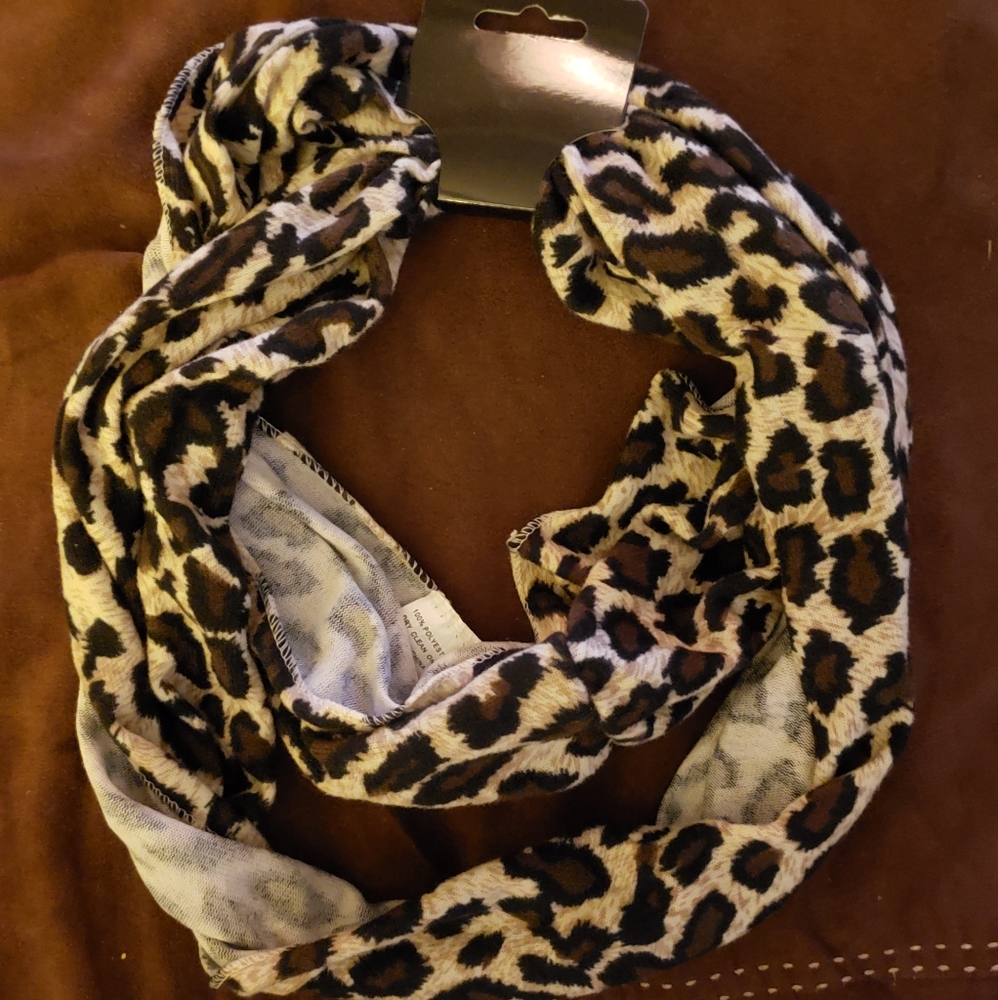 Leopard print infinity scarf